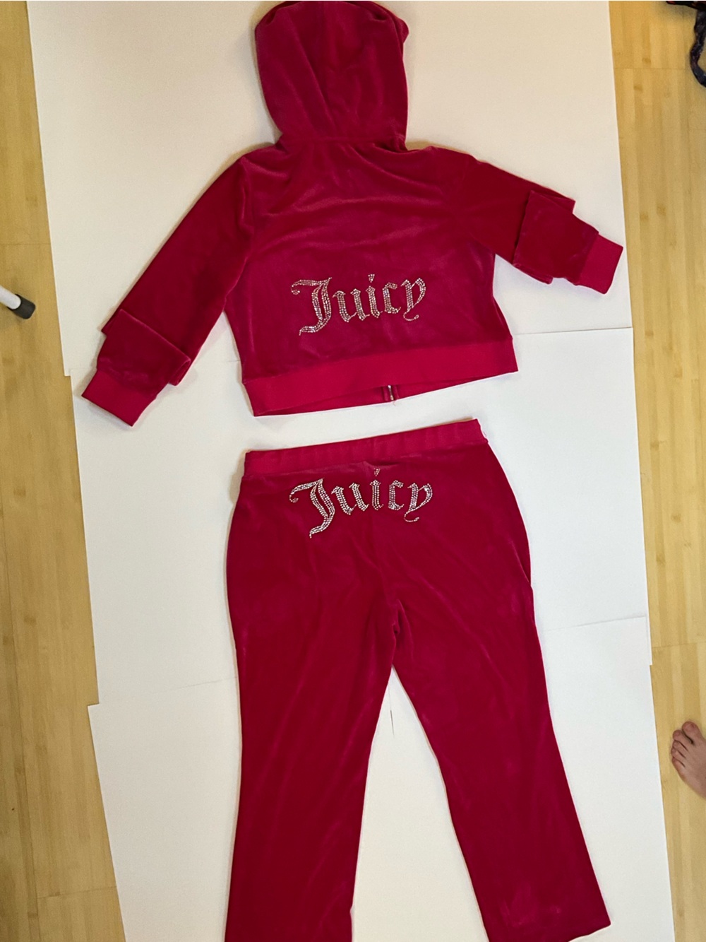 Juicy Couture Pink Velour Tracksuit Set - Rhinestone Gothic Back Logo - Size 1X - Picture 11 of 16